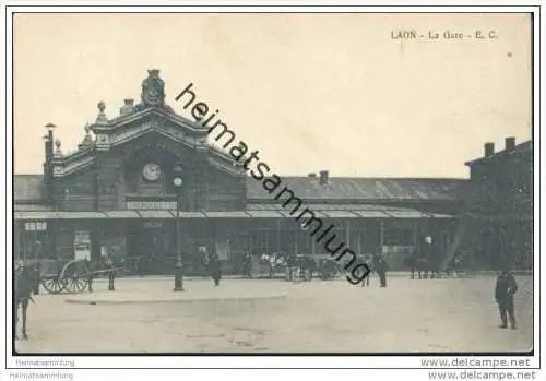 Laon - La Gare - Bahnhof - Pferdedroschken
