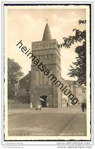 Brandenburg/Havel - Rathenower-Tor-Turm - Eisverkäuferin - Foto-AK 30er Jahre