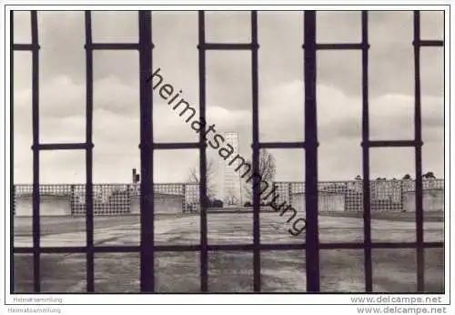 Sachsenhausen - Oranienburg - Gedenkstätte - Mahnmal - Appellplatz - Foto-AK 1961