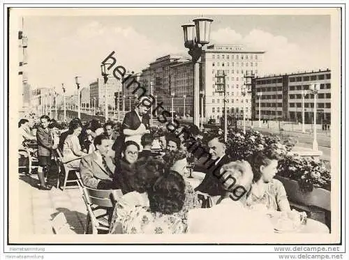 Berlin - Stalinallee - Terrasse Café Warschau - Block D-Nord - Foto-AK-Großformat 50er Jahre