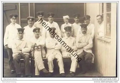 Soldaten im Lazarett - Krankenschwester - Foto-AK