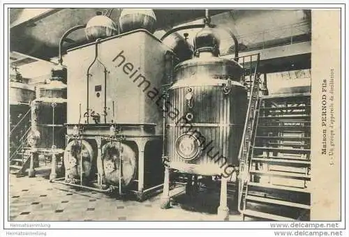 Pontarlier - Maison PERNOD Fils - Un groupe d' appareils de distillation