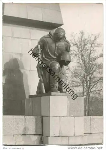 Berlin-Treptow - Sowjetisches Ehrenmal - Foto ohne AK-Einteilung