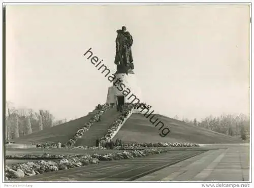 Berlin-Treptow - Sowjetisches Ehrenmal - Foto ohne AK-Einteilung