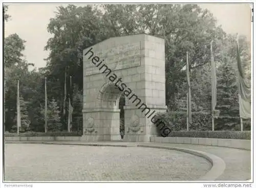 Berlin-Treptow - Sowjetisches Ehrenmal - Foto ohne AK-Einteilung