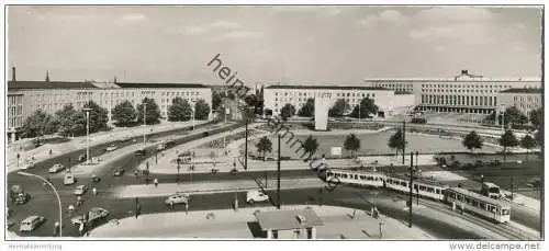 Berlin - Zentralflughafen - Strassenbahn - Foto-AK Panoramakarte 9cm x 21cm - Verlag H. Maschke Berlin