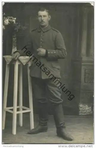 Portraitaufnahme - Soldat - Foto-AK - Fotograf Atelier Weihmark München Lindwurmstr. 37
