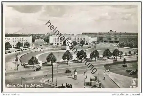 Berlin - Platz der Luftbrücke - Foto-AK - Luftaufnahme