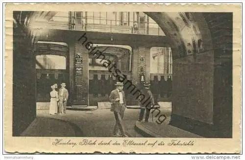 Hamburg - Elbtunnel - Blick durch den Elbtunnel auf die Fahrstühle gel. 1915