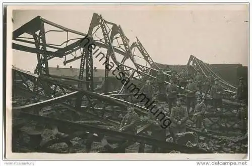 Lille - Explosion 1916 - Ruinen - Soldaten - Foto-AK