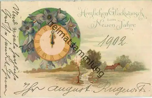 Neujahr - Uhr - Russland