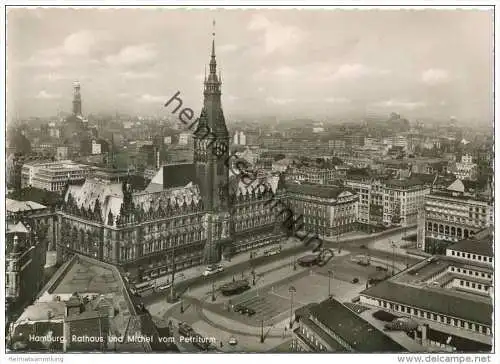 Hamburg - Rathaus und Michel vom Petriturm - Foto-AK Grossformat 50er Jahre