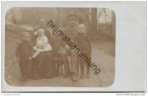 Soldat mit Familie - Foto-AK