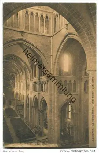 Lausanne - La Cathedrale Grande Nef - cote nord