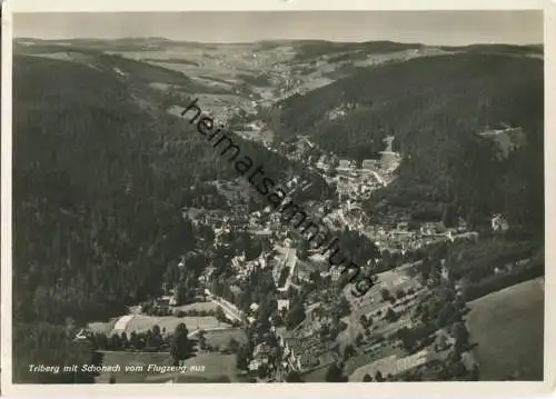 Triberg mit Schonach vom Flugzeug aus - Foto-Ansichtskarte Grossformat - Strähle-Luftbild - Verlag A. Weber Stuttgart