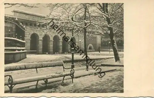 Wien im Schnee - Äußeres Burgtor - Foto-AK - Postkartenindustrie Wien