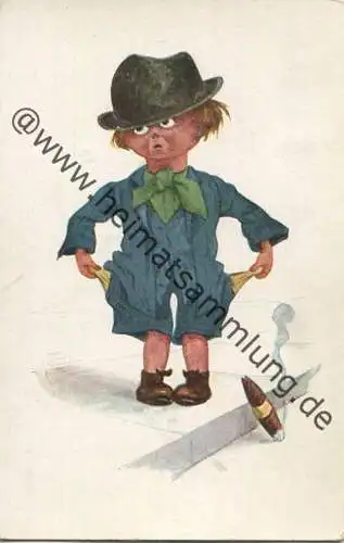 Kleiner Junge mit leeren Taschen