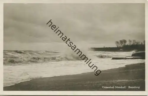 Ostseebad Niendorf - Brandung - Foto-AK 30er Jahre - Verlag Otto von Thun Niendorf