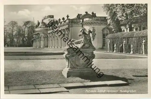 Potsdam - Schloss Sanssouci - Hundegräber - Foto-AK 30er Jahre - Verlag Hans Andres Berlin