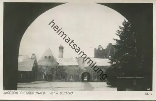 Berlin - Jagdschloss Grunewald - Hof und Durckblick - Foto-AK 30er Jahre - Verlag Ludwig Walter Berlin
