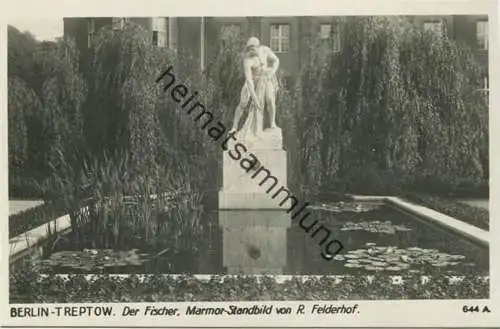 Berlin - Treptow - Der Fischer Marmor-Standbild von R. Felderhof - Foto-AK 30er Jahre - Verlag Ludwig Walter Berlin