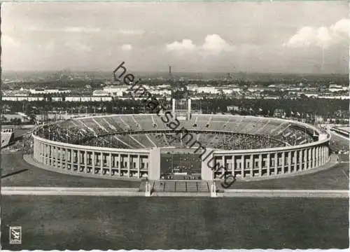 Berlin - Olympia-Stadion - Foto-Ansichtskarte