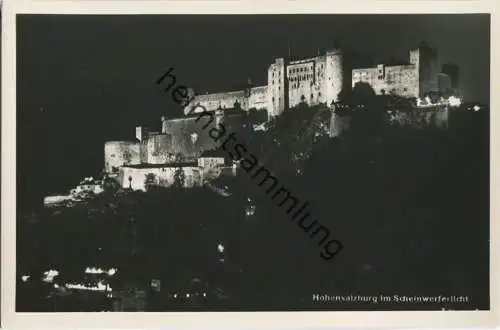 Hohensalzburg im Scheinwerferlicht - Foto-Ansichtskarte bei Nacht
