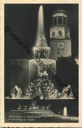 Salzburg - Hofbrunnen und Glockenspiel - Foto-Ansichtskarte bei Nacht