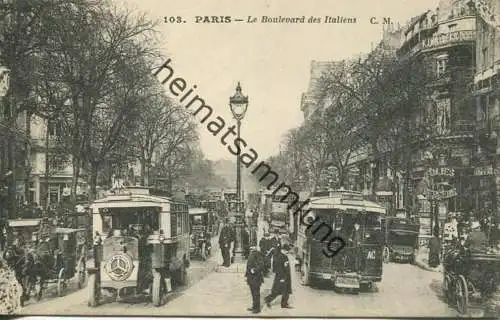 Epernon - La Rue Saint Pierre