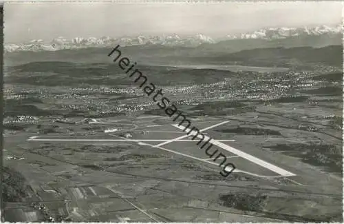 Flughof Zürich-Kloten - Flugaufnahme - Foto-Ansichtskarte 50er Jahre