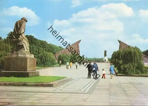 Berlin - Treptow - Sowjetisches Ehrenmal - Ansichtskarte Großformat 1973 - Verlag VEB Bild und Heimat Reichenbach