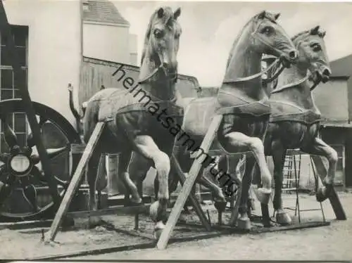 Berlin - drei der neuen Pferde der Quadriga auf dem Werkstatthof - Foto-AK Großformat 1958 VEB Volkskunstverlag Reichenb