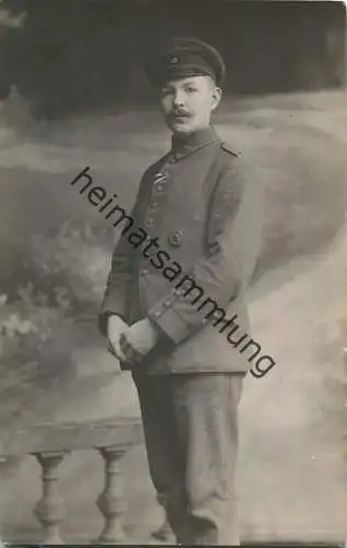 Soldat in Uniform - Foto-Ansichtskarte