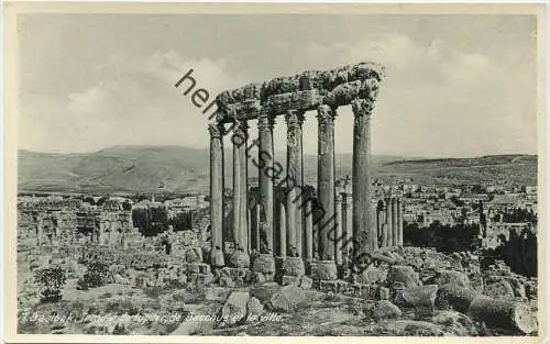 Libanon - Baalbek - Temple de Jupiter de Bacchus et la ville- Wakim Awad Baalbek (Liban)