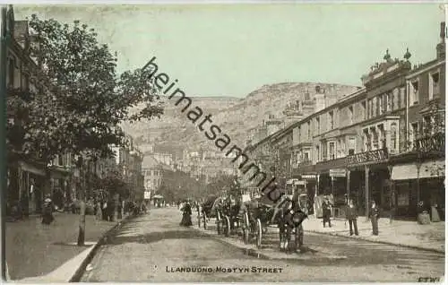 Llandudno - Mostyn Street - Pferdekutschen