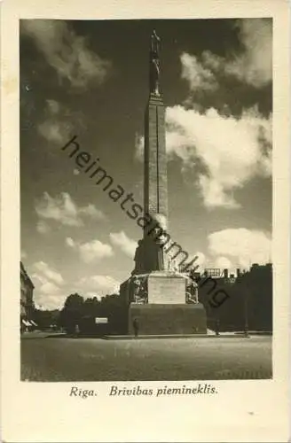 Riga - Brivibas piemineklis - Foto-AK 30er Jahre