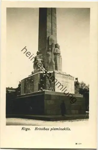 Riga - Brivibas piemineklis - Foto-AK 30er Jahre