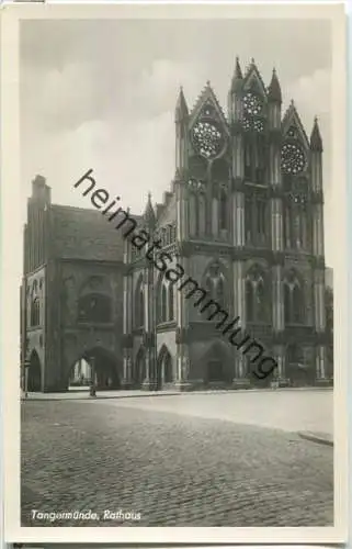 Tangermünde - Rathaus - Foto-Ansichtskarte 50er Jahre - Verlag Trinks & Co Leipzig