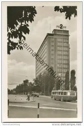 Zlin - Spravni budova zavodu Bafa n. p. - O-Bus - Büroblock der Bata-Werke - Foto-AK