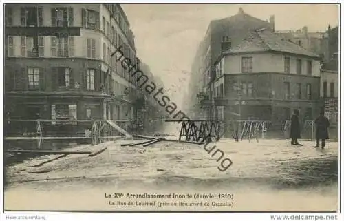 Paris - Le XVe Arrondissement inonde - Janvier 1910 - La Rue de Lourmel