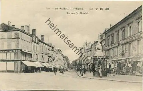 Bergerac - La rue du Marche - Edition V. Lefebvre Libraire-Papetier Bergerac