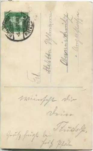 Geburtstag - Mädchen mit Blumen