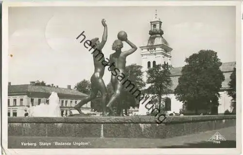 Varberg - Statyn "Badande Ungdom"