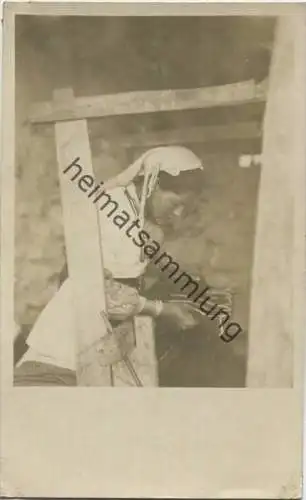 Makedonien - junge Frau am Webstuhl - Foto-AK ca. 1915
