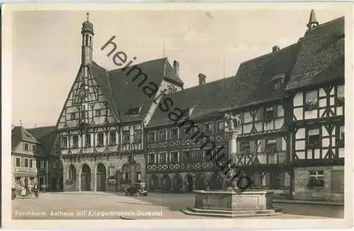 Forchheim - Rathaus - Kriegerbrunnen-Denkmal - Foto-Ansichtskarte - Verlag Ludwig Riffelmacher Fürth