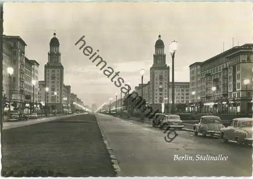 Berlin - Stalinallee - Auto - Foto-Ansichtskarte - Verlag H. Sander Berlin
