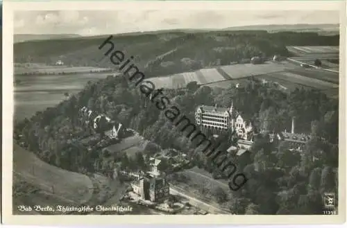 Bad Berka - Thüringische Staatsschule - Fliegeraufnahme - Foto-Ansichtskarte - Verlag Klinke & Co. Berlin