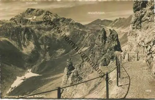 Felsenweg - Strelapass - Parsenn - Foto-AK - Verlag J. Trauffer Davos