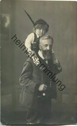 Vater und Sohn - Fotograf V. Sochor Leoben - Foto-Ansichtskarte