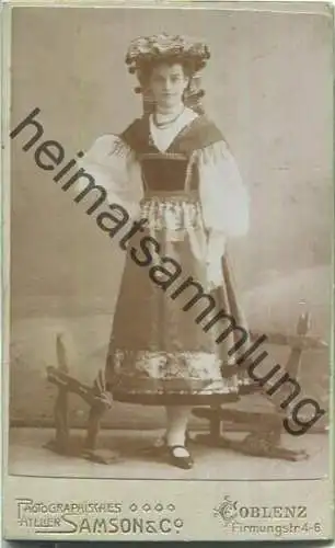 Kabinettfoto 1908 - Fasnacht Italienerin - 10 x 6,5 cm - Atelier Samson & Co. Coblenz Firmungstrasse 4-6